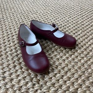 Girls dress shoes- burgundy leather girls Mary Jane shoes  Size 28
